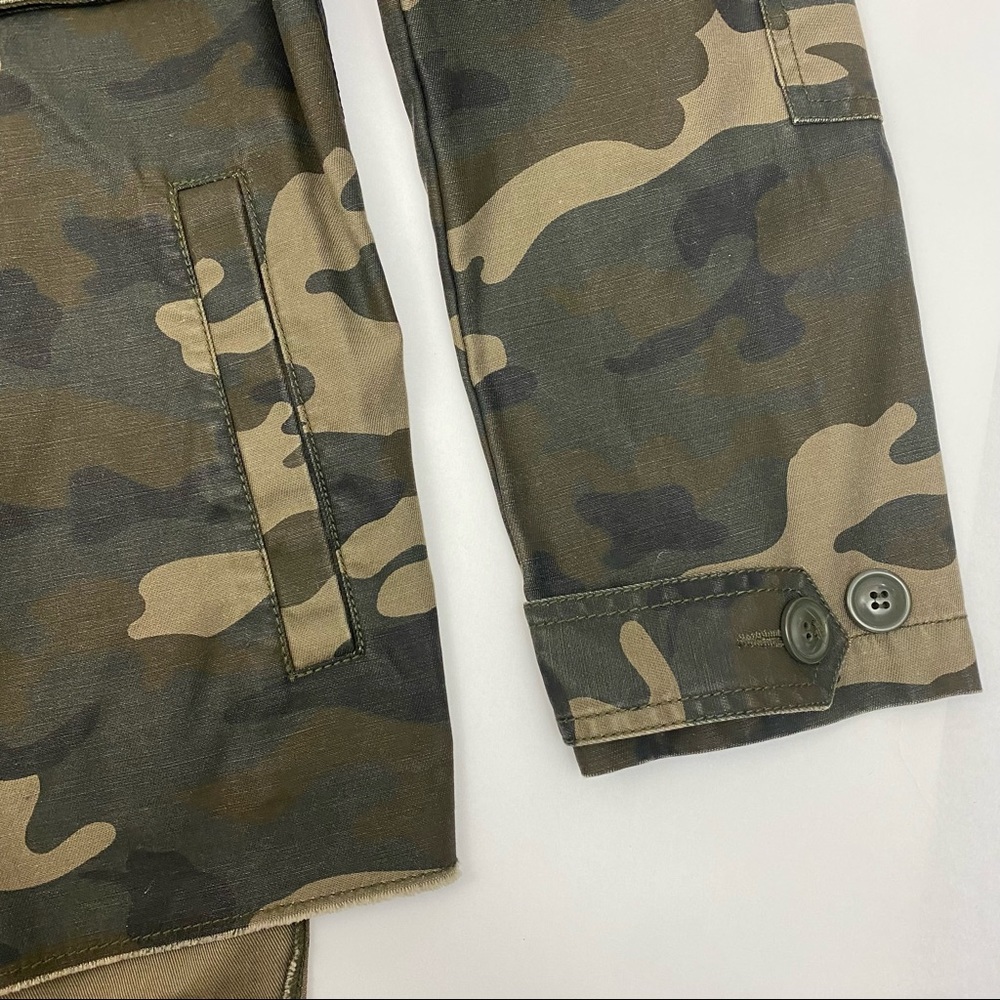 Levi’s Cotton Camo Printed Military Utility Trucker Jacket: Army Green/Tan - Picture 9 of 15